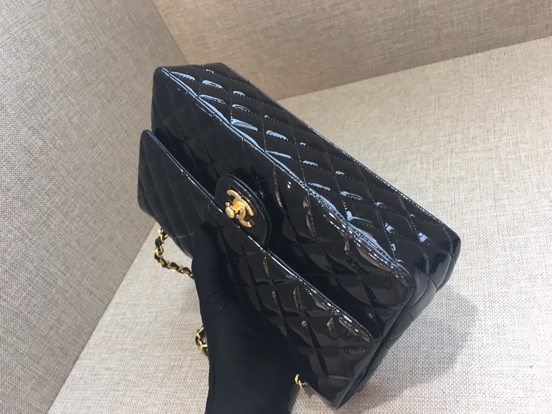 Medium Classic Flap Patent Leather Bag AO1112 Black/Gold